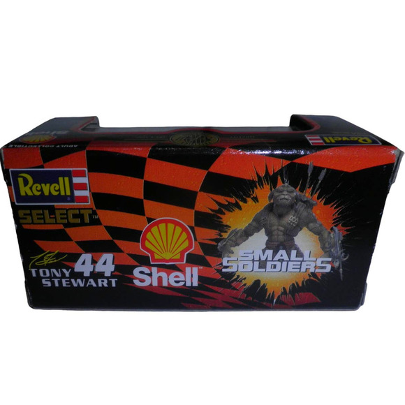 Tony Stewart #44 Small Soldiers 1998 Pontiac Grand Prix, Revell Racing 1:64 CWC - Picture 3 of 8